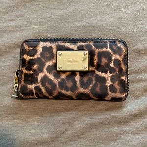 Michael Kors Clutch Wallet